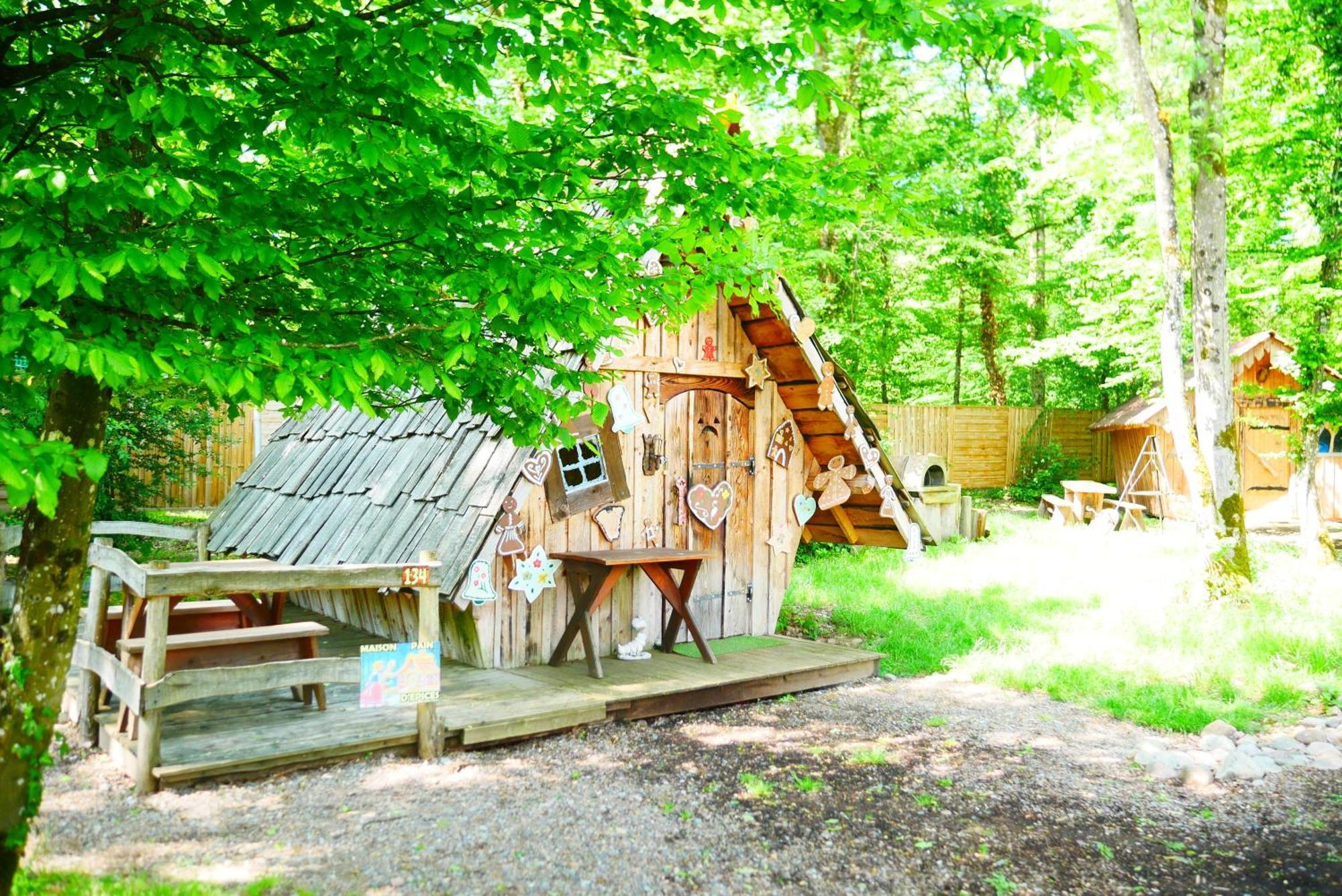 Camping Alsace Les Castors Burnhaupt-le-Haut Dış mekan fotoğraf